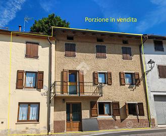 CASA SEMINDIPENDENTE A ROANA
