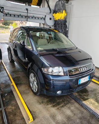 Audi A2 GPL e ASI 1.4 Benzina per neo patentati.
