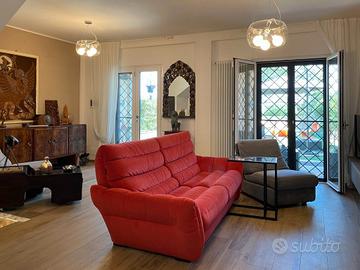 Villetta a schiera in via di Marco Simone 80