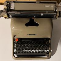 Macchina da scrivere