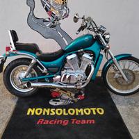 Suzuki VS 600 intruder