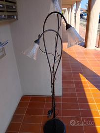 lampada in ferro battuto.