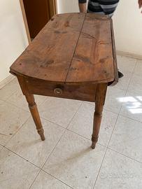 Tavolo antico apribile