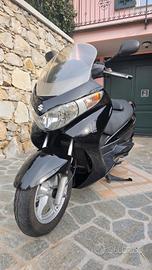 Suzuki Burgman 200