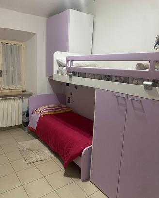Cameretta completa lilla e bianca