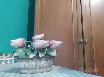 Vaso di fiori in ceramica 