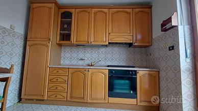 Cucina/ Tavolo/ Divano