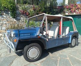 Mini Moke con doppia capote