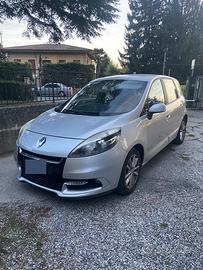 Renault Megane SCENIC XMode 1.5 dci