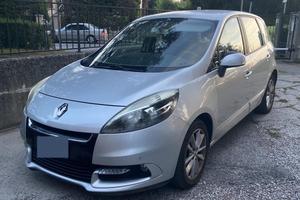 Renault Megane SCENIC XMode 1.5 dci