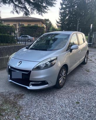 Renault Megane SCENIC XMode 1.5 dci