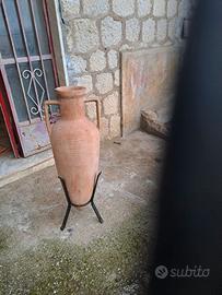 Anfore n. 6, Vetrine n. 2 e inginocchiatoio