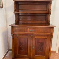 CREDENZA CON PIATTAIA