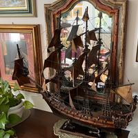 Veliero in legno antico