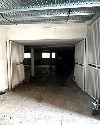 Trento ampio garage mq 228