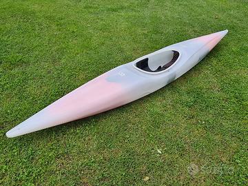 Canoa/Kayak in plastica 3.95m