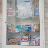 Vetrina a nicchia in alluminio