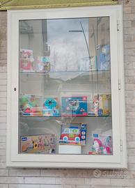 Vetrina a nicchia in alluminio