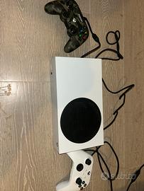 Xbox Serie S + 2 Joystick