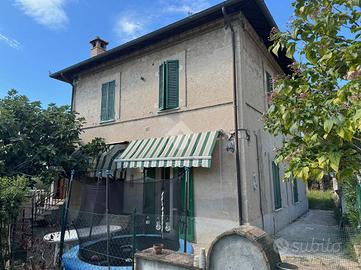 CASA INDIPENDENTE A SPELLO