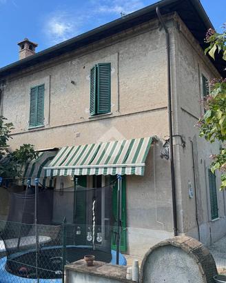 CASA INDIPENDENTE A SPELLO