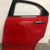 Fiat 500X Sport porta posteriore e anteriore
