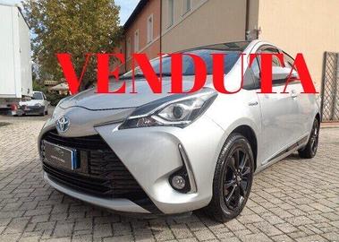 Toyota Yaris 1.5 Hybrid 5 porte Business