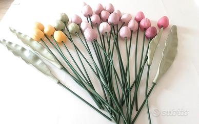 Tulipani decorativi in ceramica, colori pastello