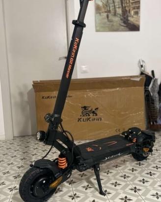 MONOPATTINO ELETTRICO KUKIRIN 2000WATT IN GARANZIA
