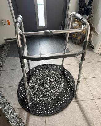 Deambulatore per Anziani