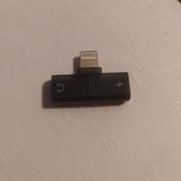 Adattatore audio e ricarica IPhone