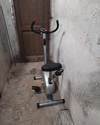 Cyclette per allenamento o fisio