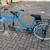 Tandem bicicletta due posti