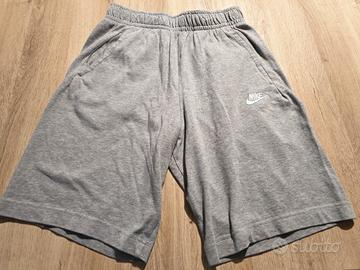 Nike Sportswear Club Jersey Shorts grigi 