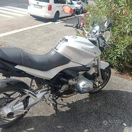BMW r1200r