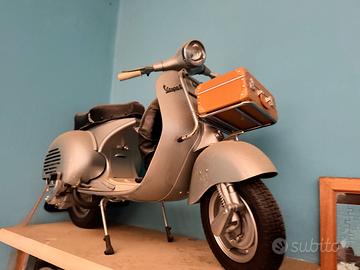 Vespa 50 costruita de agostini da collezione