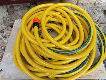 Tubo gomma per bagnare