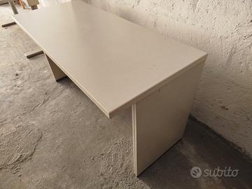 Scrivania / Tavolo multiuso