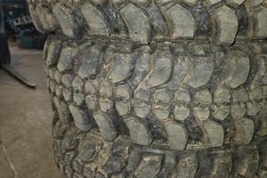 4 gomme da fuoristrada marchiate 195/15