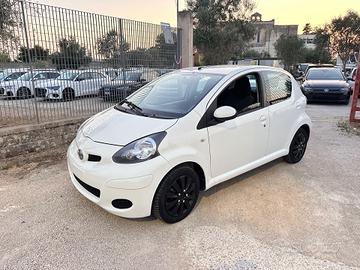 Toyota Aygo 1.0 5 porte Now-2010