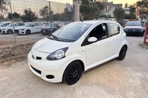 Toyota Aygo 1.0 5 porte Now-2010