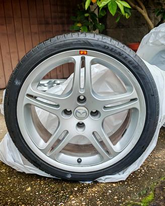 cerchi per Mazda Mx5 con gomme  205 40 r17