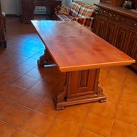 tavolo in noce + 6 sedie