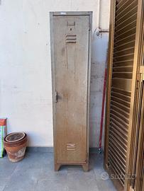 Armadio metallico - gratis