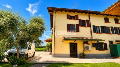 BIFAMILIARE RECENTE CON GIARDINO