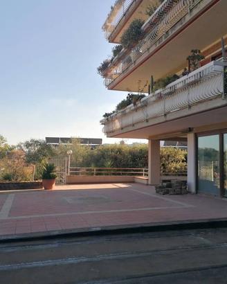 Appartamento di 120 m² con 3 locali e box auto a A