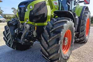Claas Axion 850