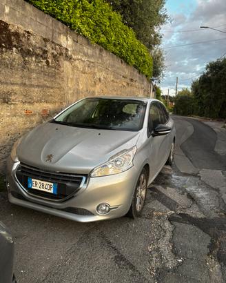Peugeot 208 1.6vti