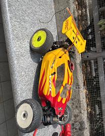 Macchina con motore a scoppio