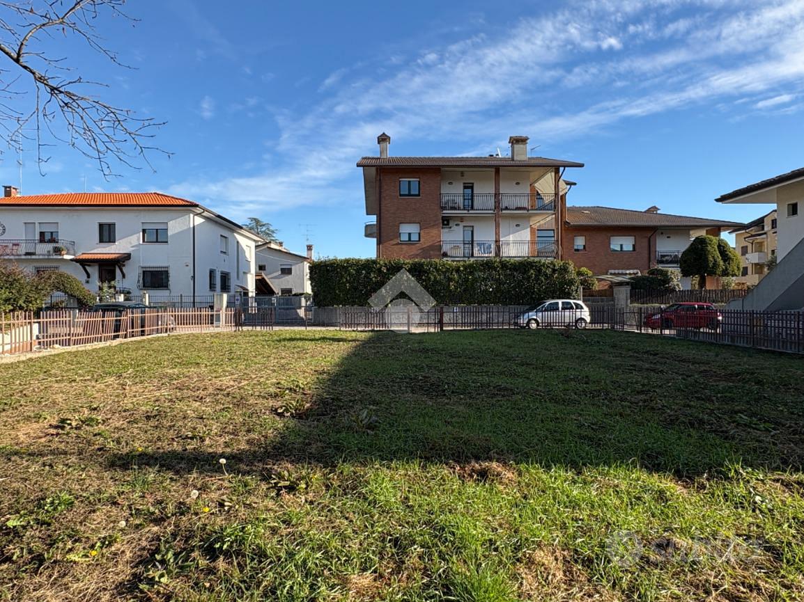 TER. RESIDENZIALE A TARCENTO - Vista 5